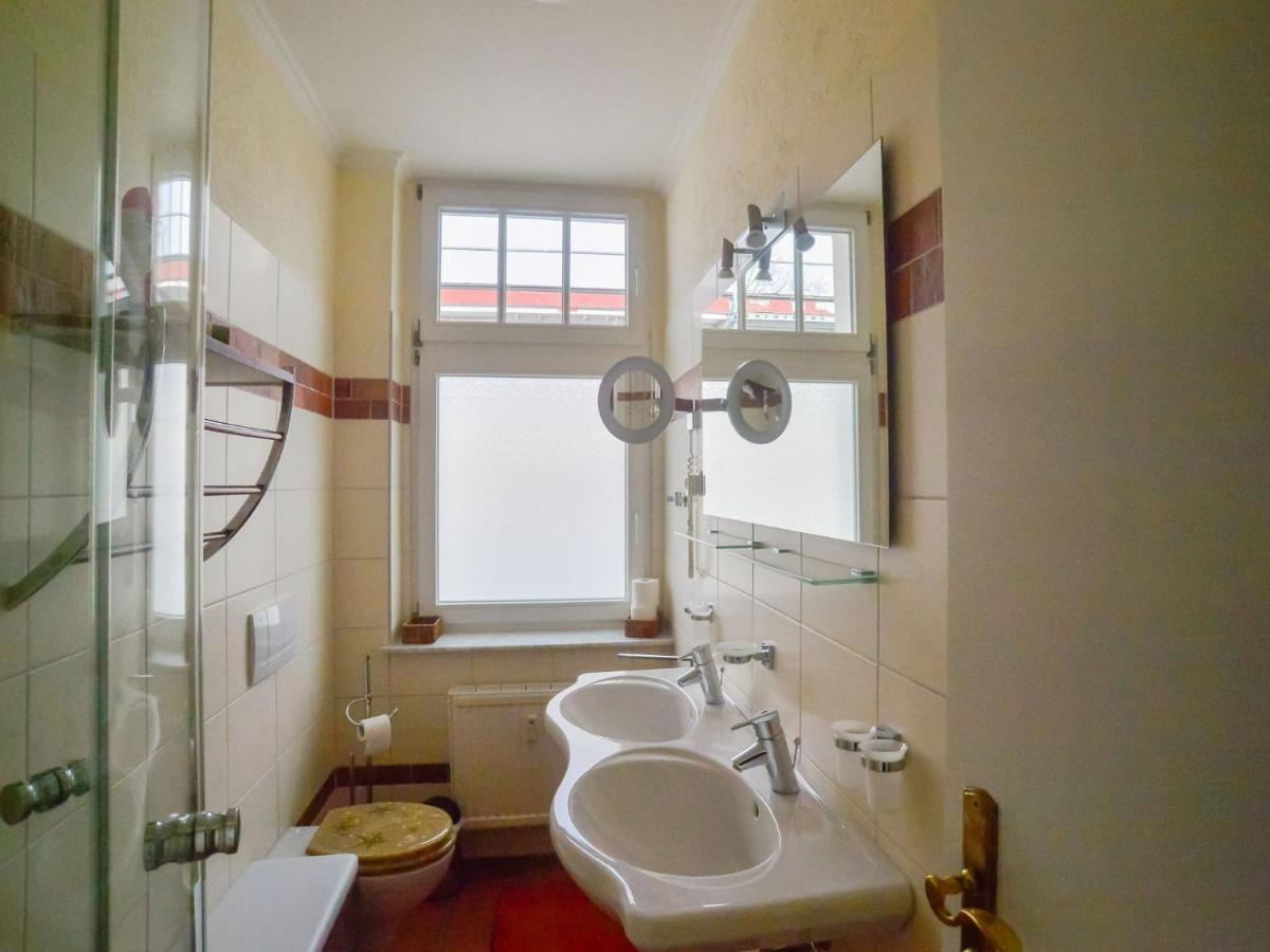 Mit Meerblick, 2 Schlafzimmern Und Balkon Sv 012 Apartment *